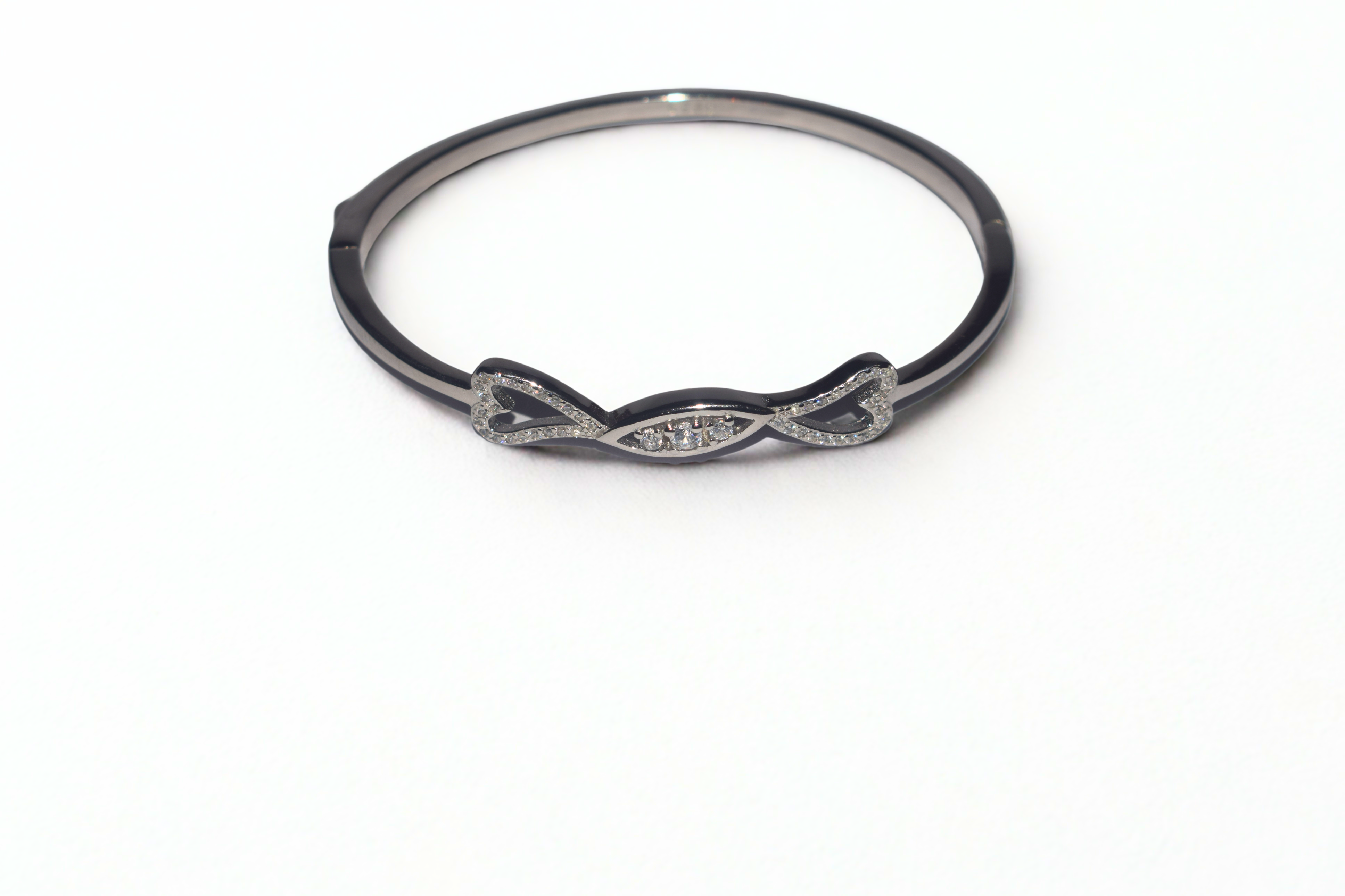 Endless Elegance 925 sterling silver women’s kada bangle with infinity design and cubic zirconia stones, open cuff bracelet jewelry